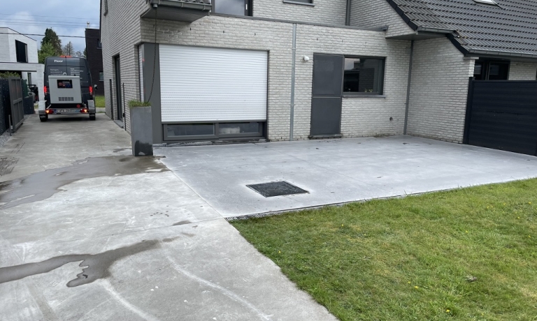 Terras polybeton gerenoveerd