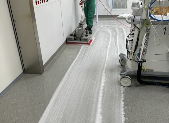Specialistische reiniging rubber